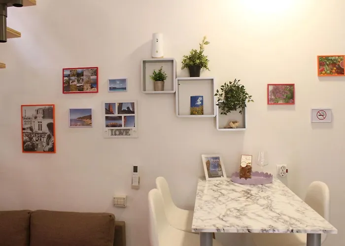 Klarisa City Center Apartment With Terrace
