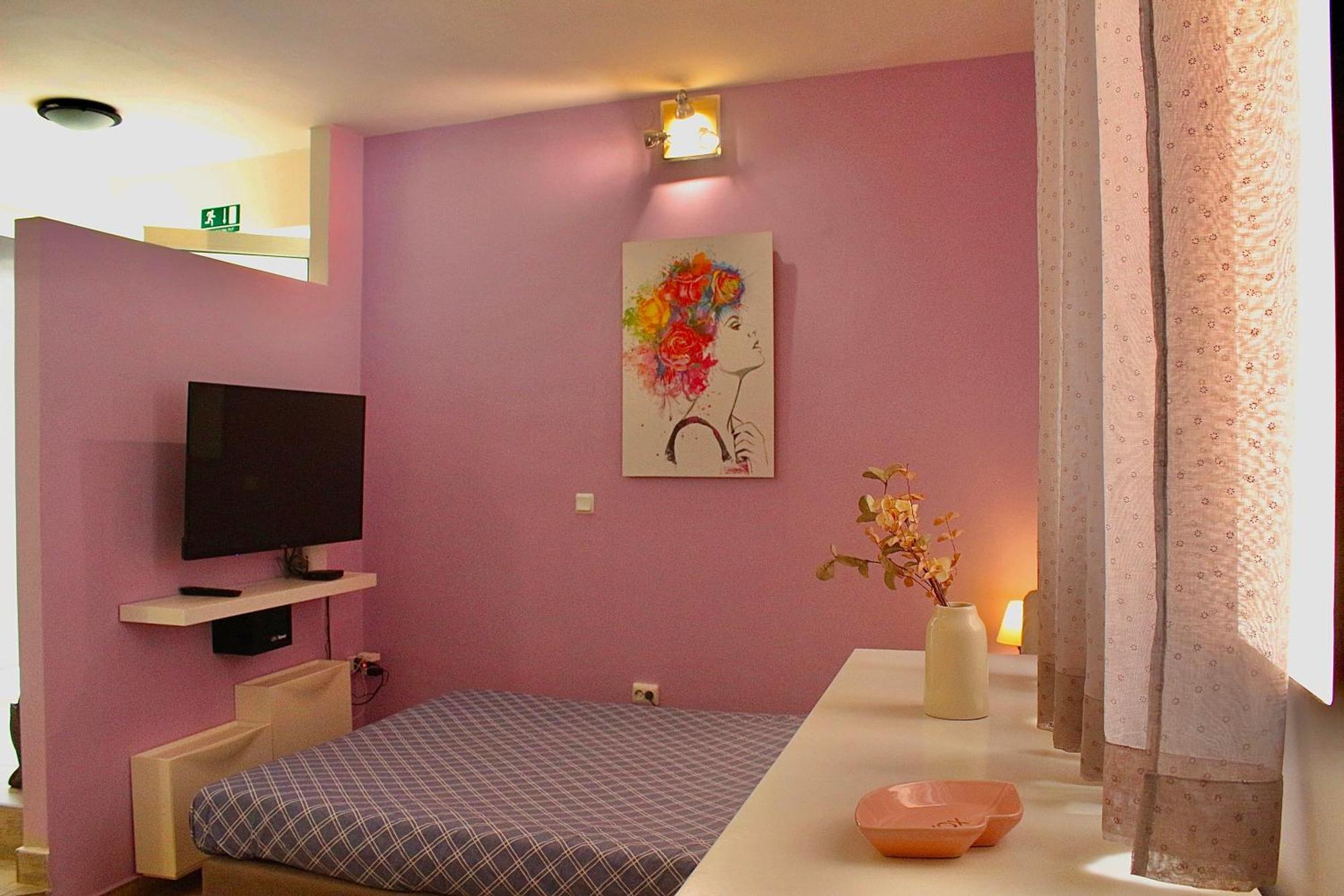 Klarisa Center With Terrace Appartement *